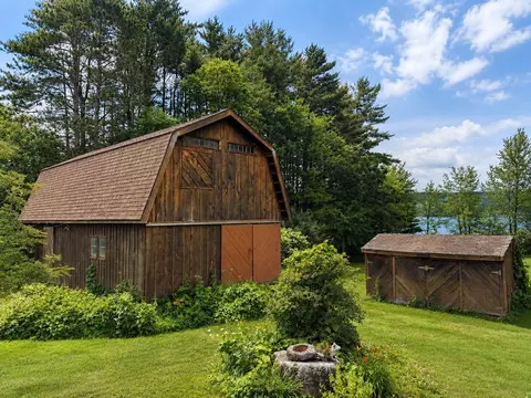 580 Middle Rte, Gilmanton, NH 03237