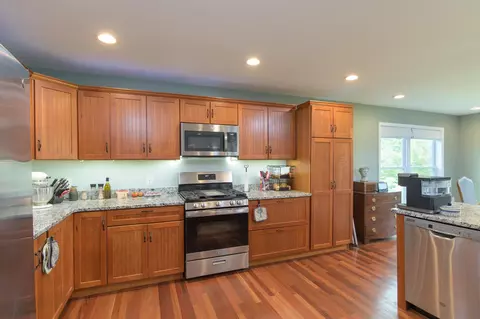 Kitchen - 844 Greeley Rd, Springfield, VT 05156 photo 2 of 4