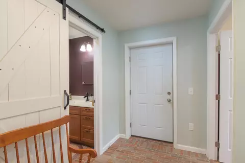 Entry Way - 844 Greeley Rd, Springfield, VT 05156 photo 3 of 6