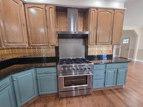 Kitchen - 35 Mad River Rd, Campton, NH 03223 photo 2 of 10