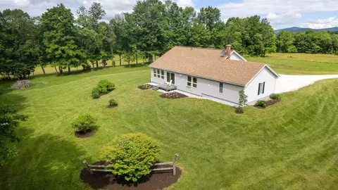 929 Packer Rd, Mount Holly, VT 05758
