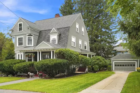 1028 Union St, Manchester, NH 03104