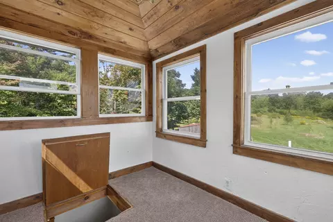 Entry Way - 67 Lang Rd, Washington, NH 03280 photo 2 of 2