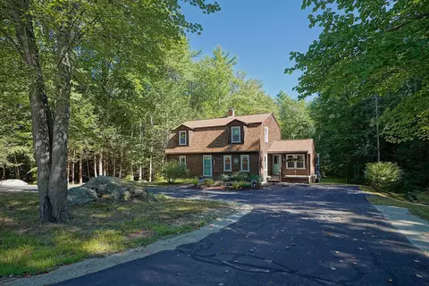 244 Ash Swamp Rd, Newmarket, NH 03857