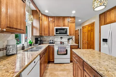 Kitchen - 435 Lendway Ln, Johnson, VT 05656 photo 1 of 5
