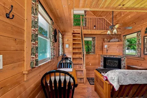 Dining - 435 Lendway Ln, Johnson, VT 05656 photo 2 of 2