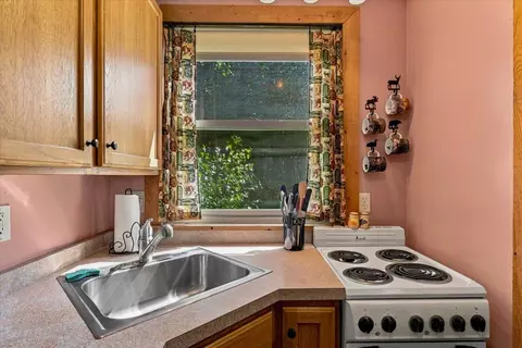 Kitchen - 435 Lendway Ln, Johnson, VT 05656 photo 5 of 5