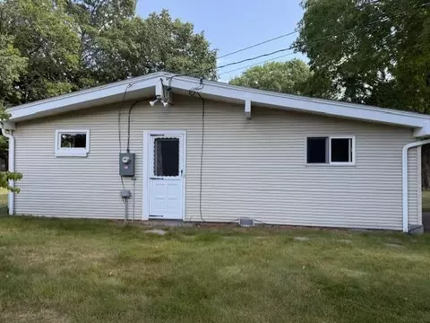 Exterior - 6 Sanborn Rd, Hampton, NH 03842 photo 3 of 5
