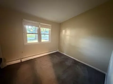 Bedroom - 6 Sanborn Rd, Hampton, NH 03842 photo 1 of 3