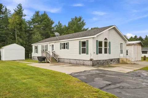 24 Park Dr, Rindge, NH 03461
