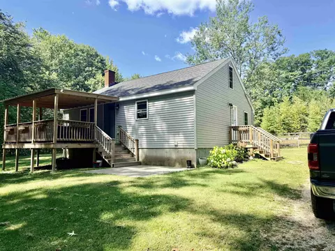 28 Miller Rd, New Durham, NH 03855
