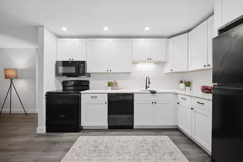 152 Capitol Hill Dr # L, Londonderry, NH 03053
