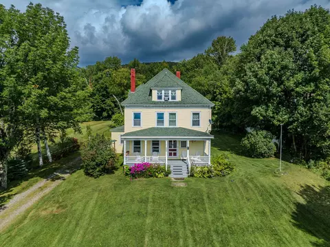 771 Presidential Hwy, Jefferson, NH 03583