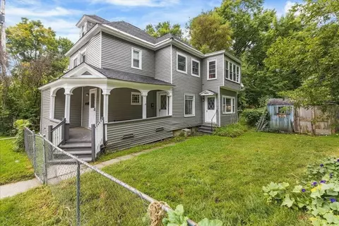 7 Champlain Pl, Winooski, VT 05404