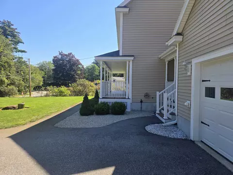 Exterior - 82 Dutton Rd, Pelham, NH 03076 photo 8 of 21