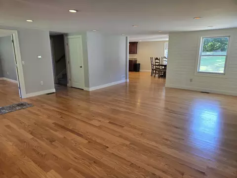 Living - 82 Dutton Rd, Pelham, NH 03076 photo 4 of 4