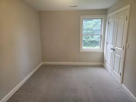 Bedroom - 82 Dutton Rd, Pelham, NH 03076 photo 6 of 7