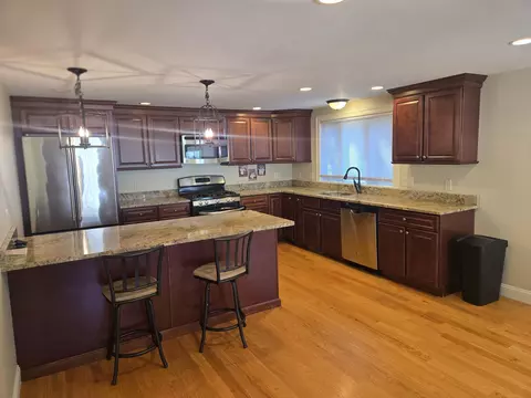 Kitchen - 82 Dutton Rd, Pelham, NH 03076 photo 1 of 4