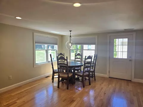 Dining - 82 Dutton Rd, Pelham, NH 03076 photo 1 of 1