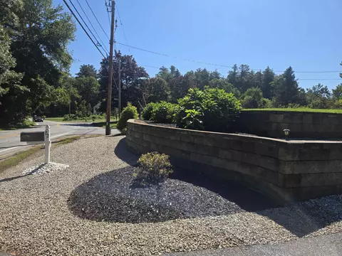 Exterior - 82 Dutton Rd, Pelham, NH 03076 photo 19 of 21