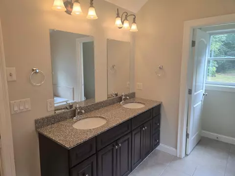 Bath - 82 Dutton Rd, Pelham, NH 03076 photo 3 of 5