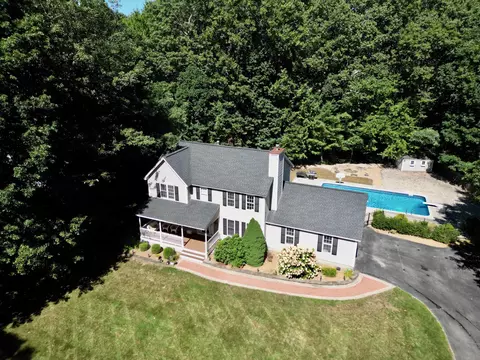 9 Hampstead Rd, Merrimack, NH 03054