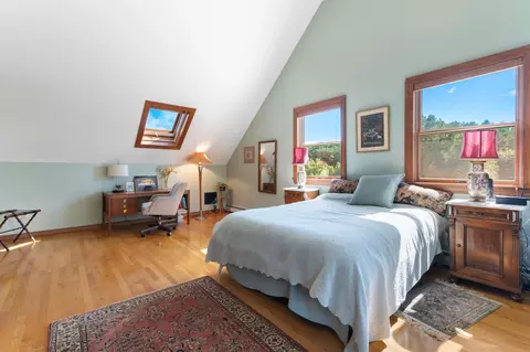 Bedroom - 47 Oak Hill Dr, Dummerston, VT 05301 photo 4 of 6