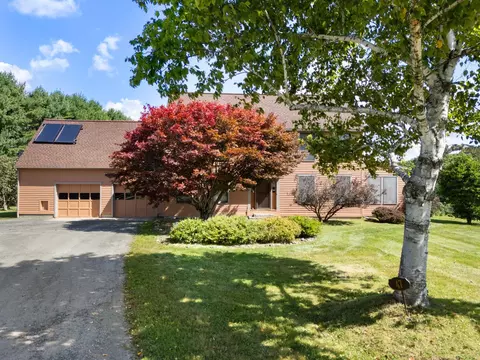 Exterior - 47 Oak Hill Dr, Dummerston, VT 05301 photo 4 of 7