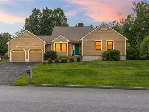 110 Pheasant Ln, Manchester, NH 03109