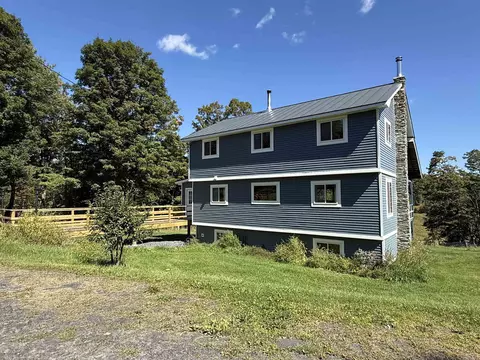 1720 Macintosh Hill Rd, Bethel, VT 05032