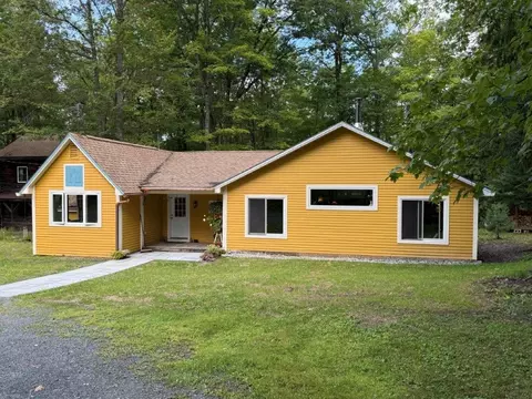 38 Little Bud Ln, Canaan, NH 03741