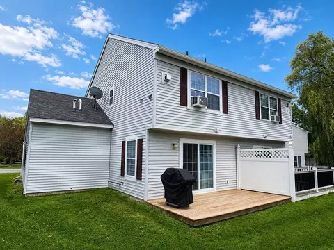 Exterior - 76 Seth Cir, Williston, VT 05495 photo 5 of 8