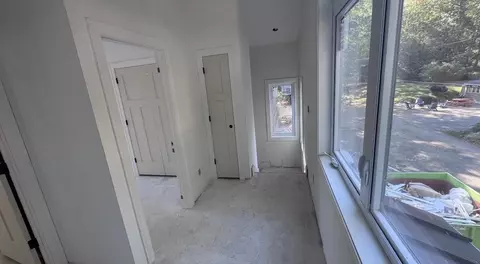 Entry Way - 14 Second St, Windham, NH 03087 photo 2 of 3