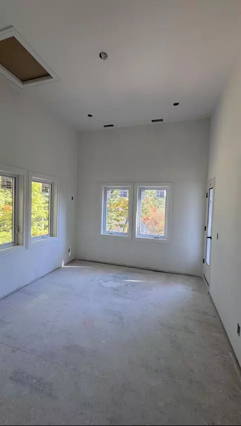 Bedroom - 14 Second St, Windham, NH 03087 photo 3 of 4