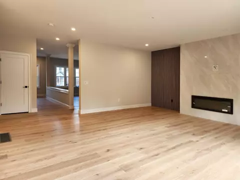 Living - 5 Campbell Way #2, Windham, NH 03087 photo 3 of 9