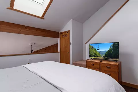 Bedroom - 14 Snow Tr Lan Ln #E, Dover, VT 05356 photo 3 of 4