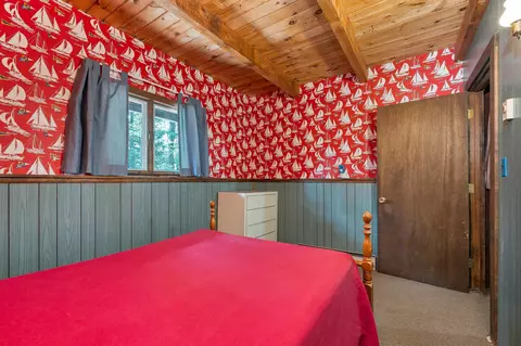 Bedroom - 49 Kings Pine Rd, Wolfeboro, NH 03894 photo 7 of 11