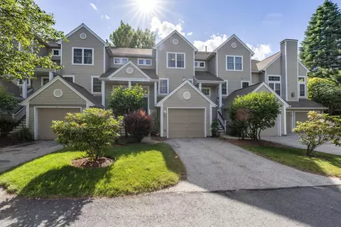 16 Edward Cir, Bedford, NH 03110