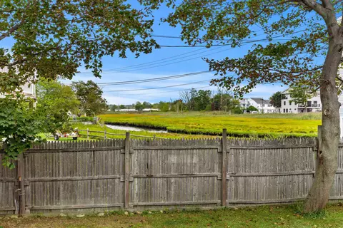 Exterior - 5 Thorwald Ave, Hampton, NH 03842 photo 5 of 10