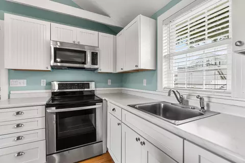 Kitchen - 5 Thorwald Ave, Hampton, NH 03842 photo 5 of 5