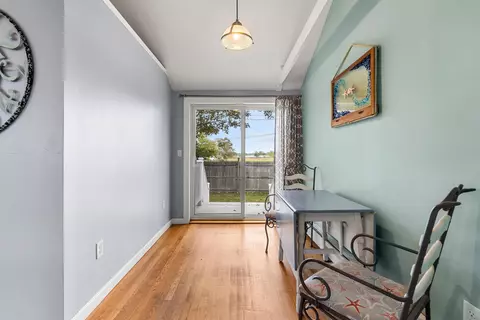 Entry Way - 5 Thorwald Ave, Hampton, NH 03842 photo 1 of 1