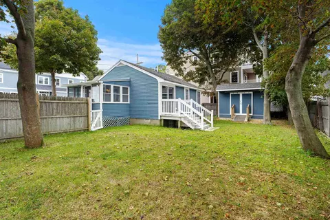 Exterior - 5 Thorwald Ave, Hampton, NH 03842 photo 2 of 10