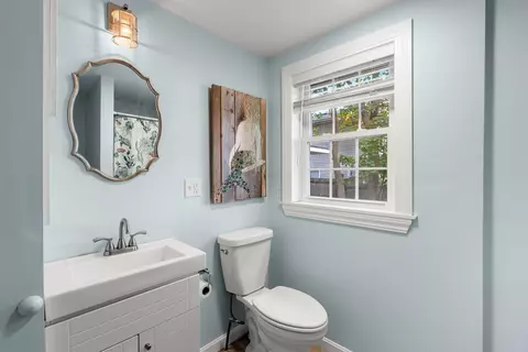 Bath - 5 Thorwald Ave, Hampton, NH 03842 photo 1 of 1