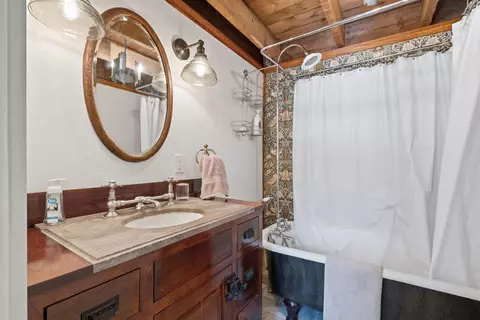 Bath - 183 Waterloo St, Warner, NH 03278 photo 4 of 4