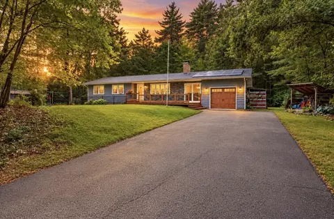 6 Juniper Dr, Amherst, NH 03031