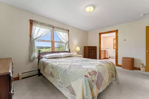 Bedroom - 76 Paradee Rd, Fairfield, VT 05455 photo 5 of 7