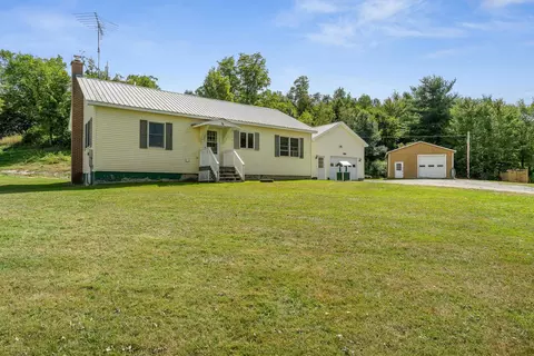 Exterior - 76 Paradee Rd, Fairfield, VT 05455 photo 3 of 6
