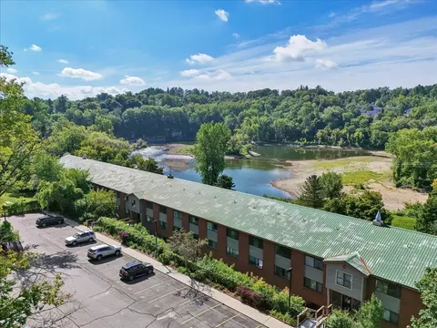 100 W Canal St #13, Winooski, VT 05404