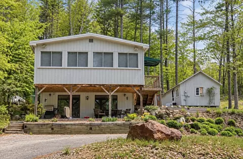 264 E Side Dr, Alton, NH 03810