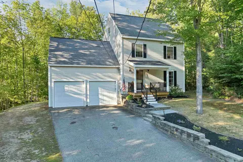 8 Knoll Rd, Wolfeboro, NH 03894